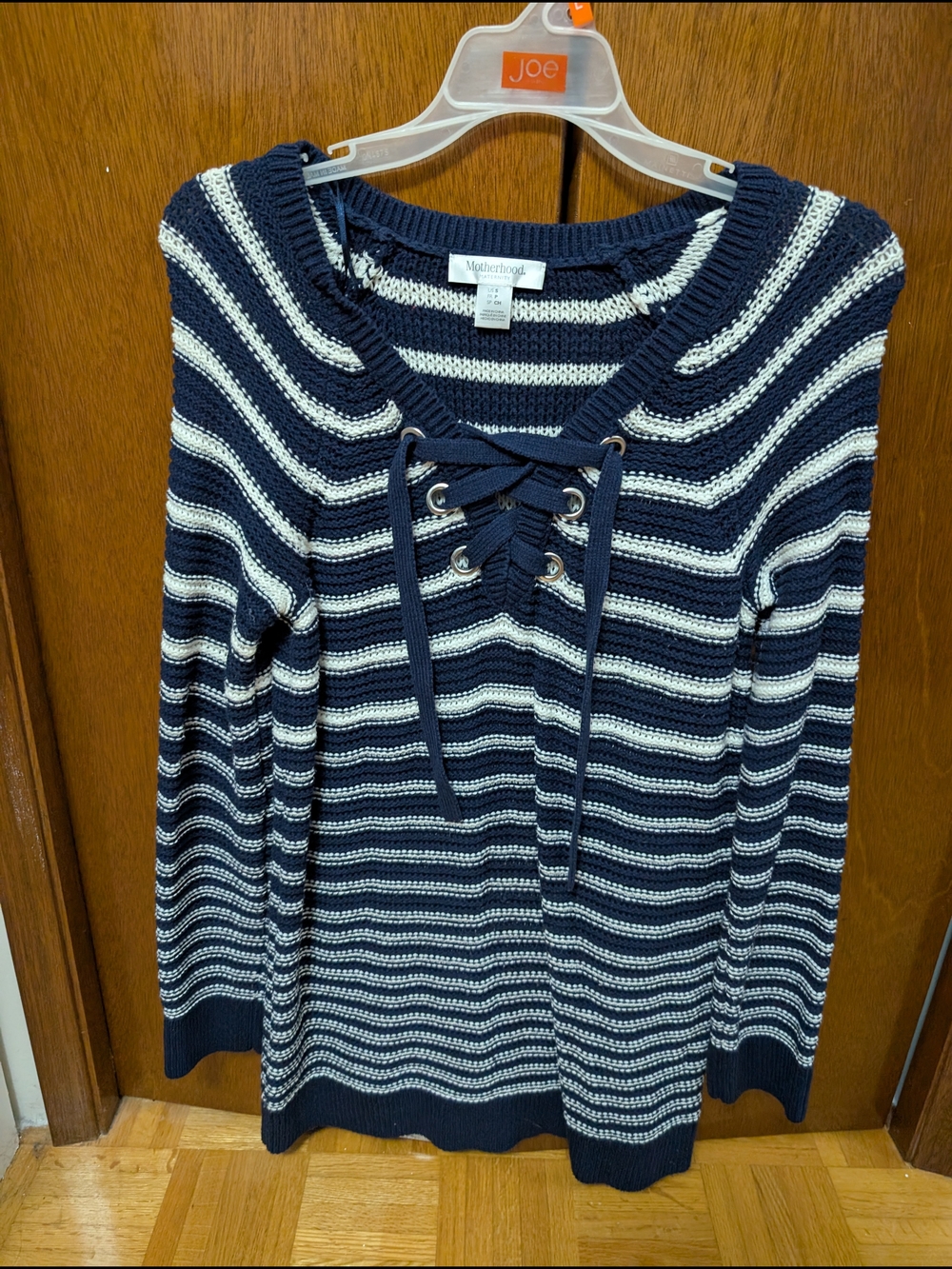 3 Maternity Sweaters - Picture 8 of 10